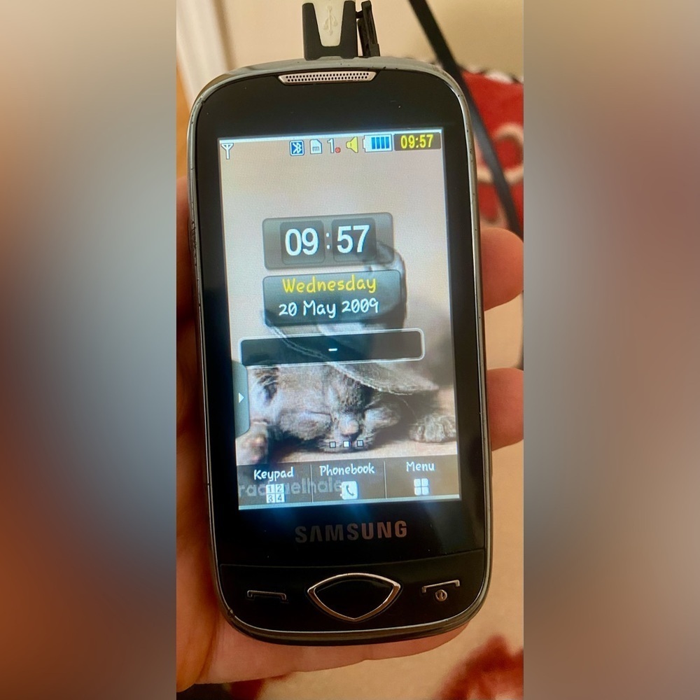 Samsung Black Cell Phone with Holster - Picture 8 of 8